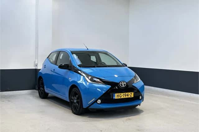 Toyota Aygo (2015) thumbnail 1
