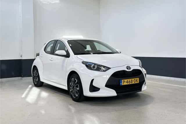 Toyota Yaris (2022) thumbnail 1