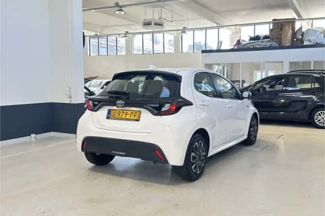 Toyota Yaris (2020) thumbnail 6
