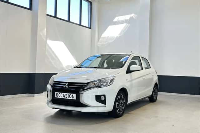 Mitsubishi Space Star (2021) thumbnail 2