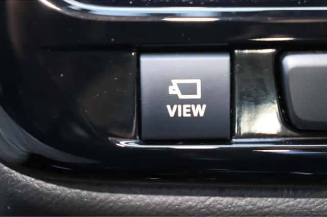 Suzuki S-Cross (2023) thumbnail 4