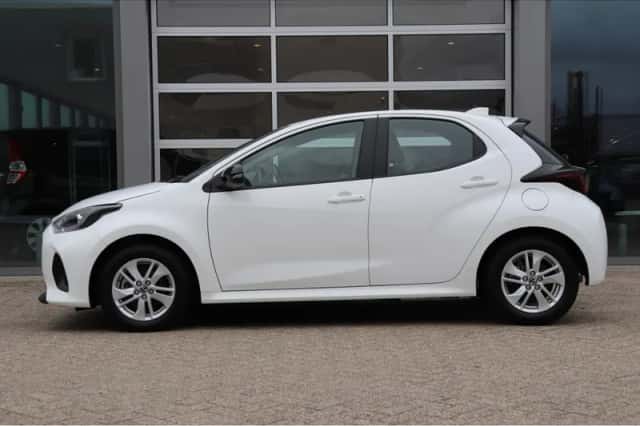Mazda 2 Hybrid (2025) thumbnail 3