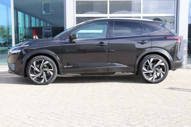 Nissan Qashqai (2023) thumbnail 4