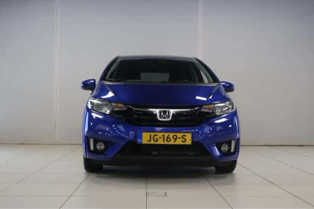Honda Jazz (2016) thumbnail 3