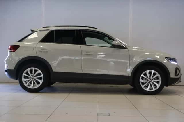 Volkswagen T-Roc (2025) thumbnail 5