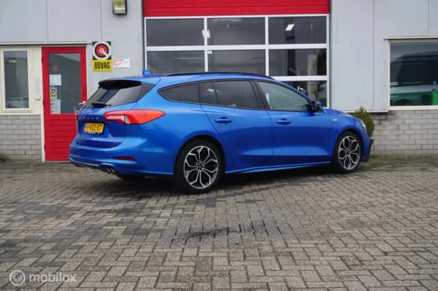 Ford Focus (2020) thumbnail 5
