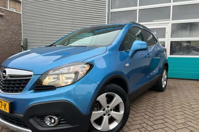 Opel Mokka (2016) thumbnail 3