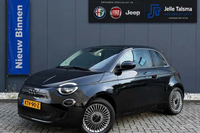 Fiat 500e (2023) thumbnail 1