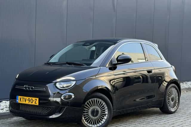 Fiat 500e (2023) thumbnail 6