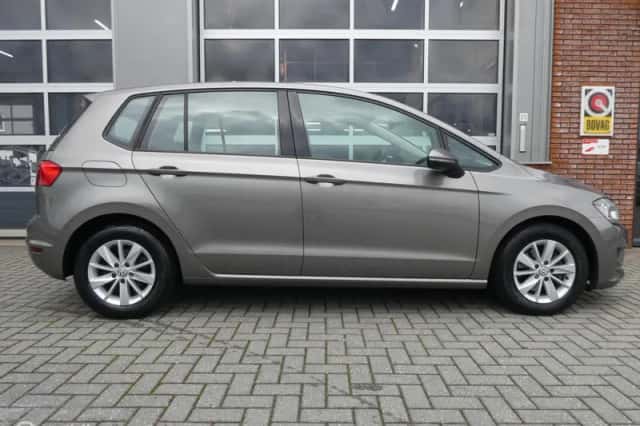 Volkswagen Golf Sportsvan (2014) thumbnail 6