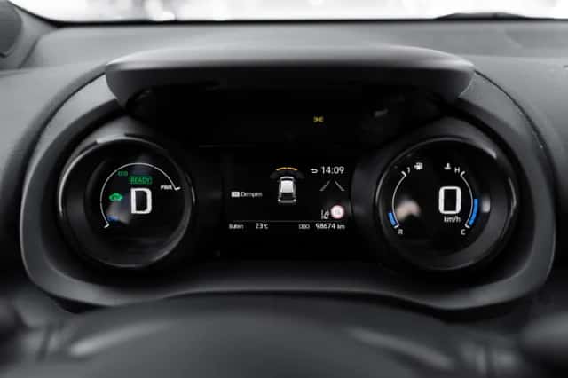 Toyota Yaris (2022) thumbnail 6