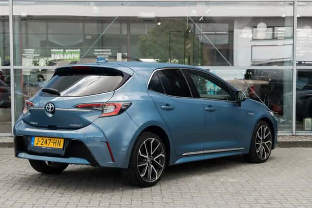 Toyota Corolla (2020) thumbnail 2