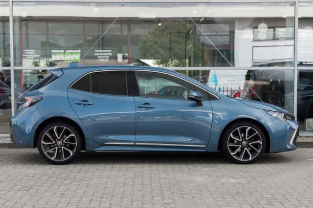 Toyota Corolla (2020) thumbnail 3