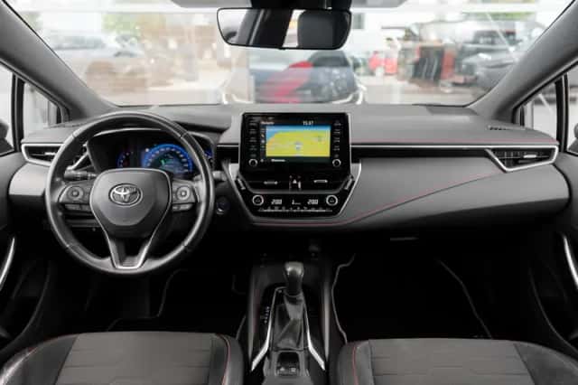 Toyota Corolla (2020) thumbnail 4