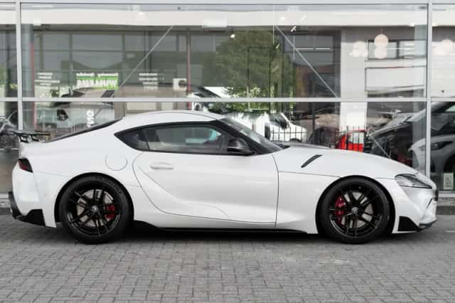 Toyota Supra (2021) thumbnail 3