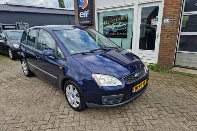 Ford Focus (2004) thumbnail 2