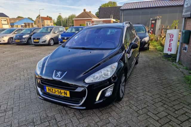 Peugeot 308 (2011) thumbnail 6