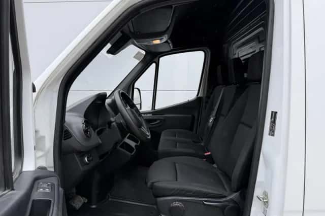 Mercedes-Benz Sprinter (2021) thumbnail 6