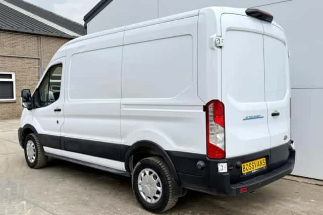 Ford E-Transit (2023) thumbnail 3