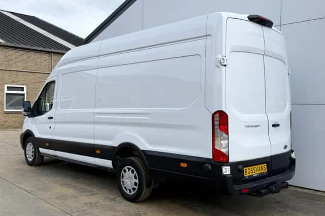 Ford Transit (2024) thumbnail 2