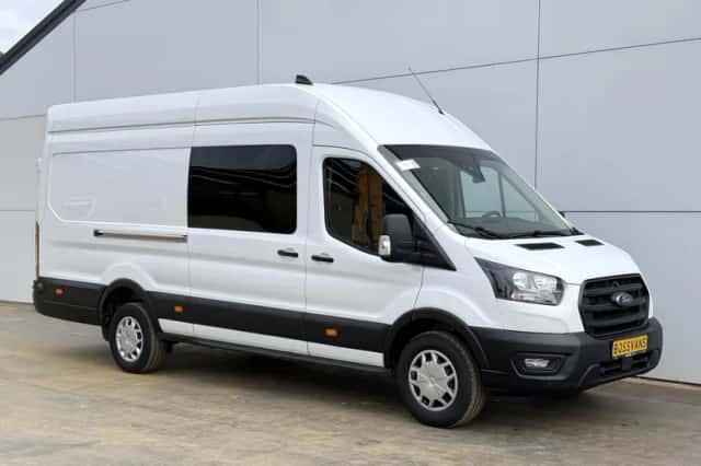 Ford Transit (2024) thumbnail 4
