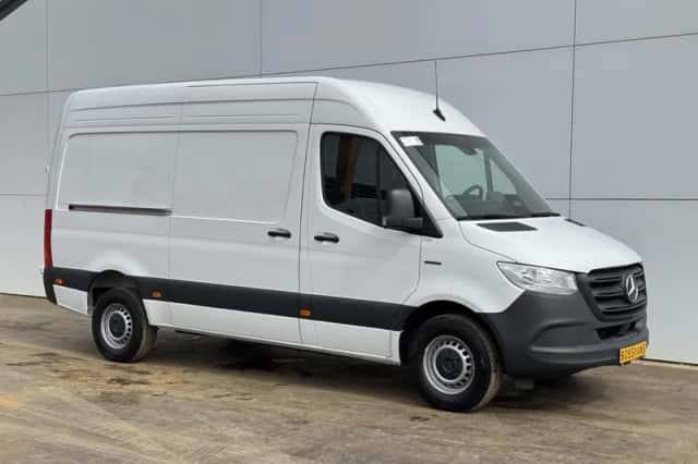 Mercedes-Benz eSprinter (2025) thumbnail 4
