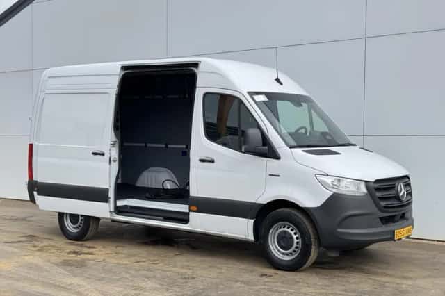 Mercedes-Benz eSprinter (2025) thumbnail 5