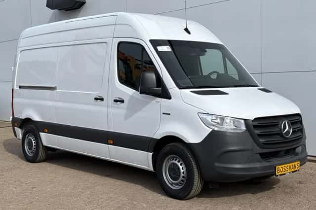 Mercedes-Benz eSprinter (2024) thumbnail 5