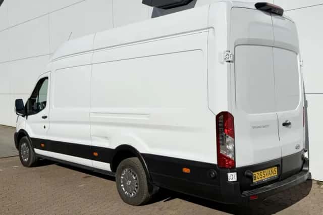 Ford E-Transit (2024) thumbnail 2