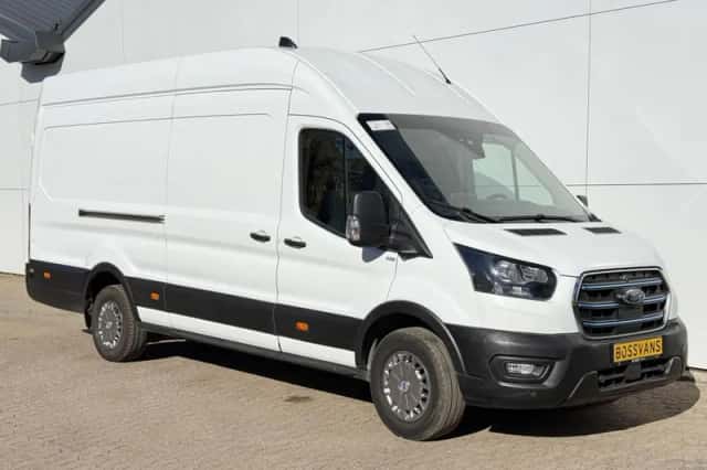 Ford E-Transit (2024) thumbnail 4