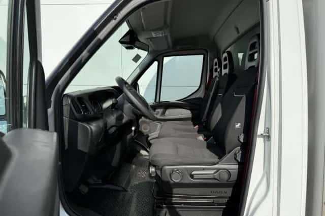Iveco Daily (2022) thumbnail 5