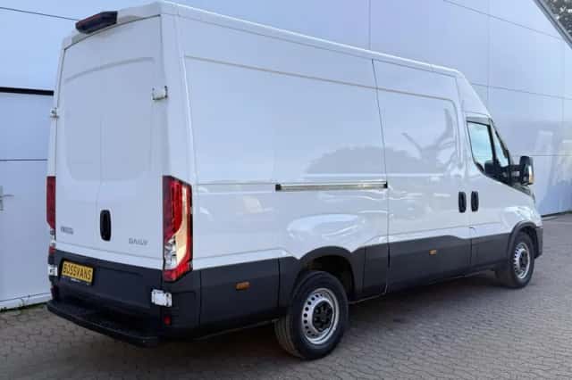 Iveco Daily (2023) thumbnail 3