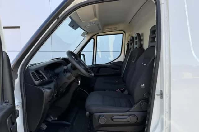 Iveco Daily (2023) thumbnail 6