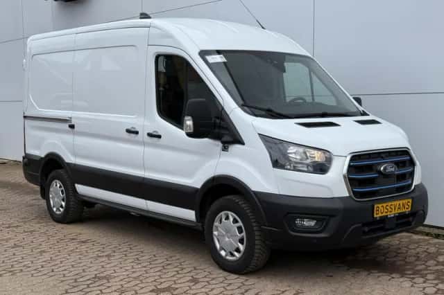Ford E-Transit (2023) thumbnail 5