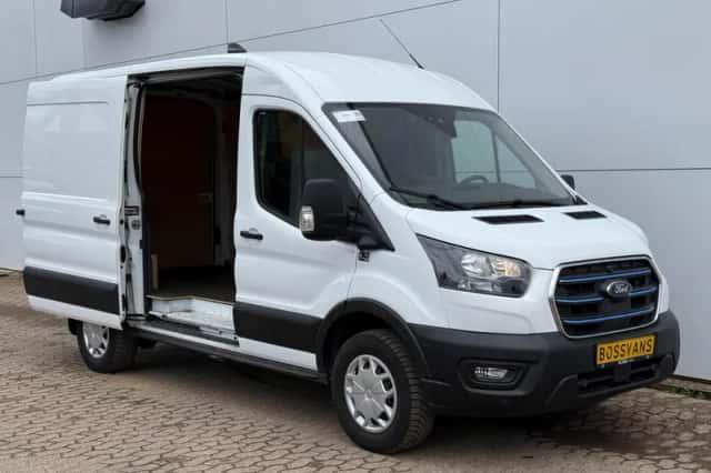 Ford E-Transit (2023) thumbnail 6