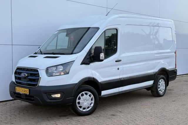 Ford E-Transit (2023) thumbnail 1