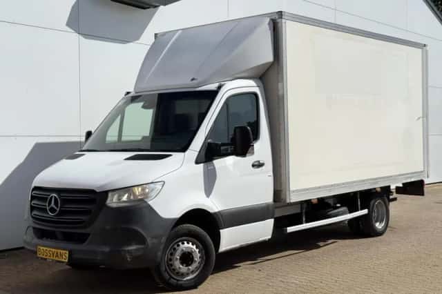 Mercedes-Benz Sprinter (2022) thumbnail 1