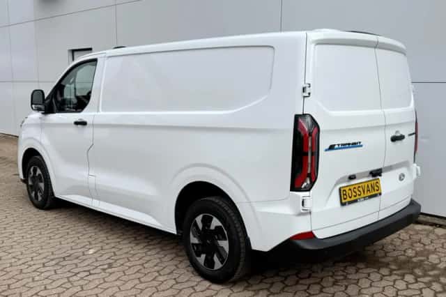 Ford E-Transit Custom (2025) thumbnail 2