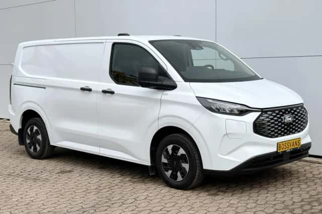 Ford E-Transit Custom (2025) thumbnail 4