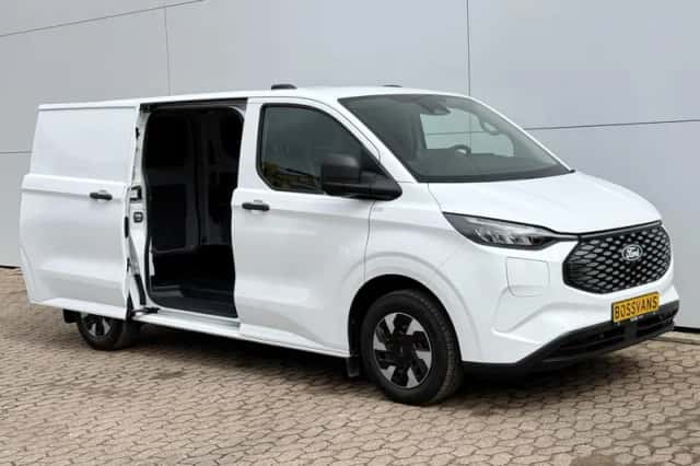 Ford E-Transit Custom (2025) thumbnail 5