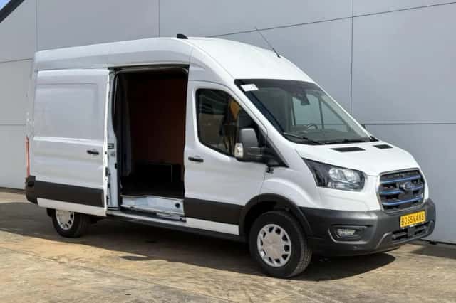Ford E-Transit (2023) thumbnail 5