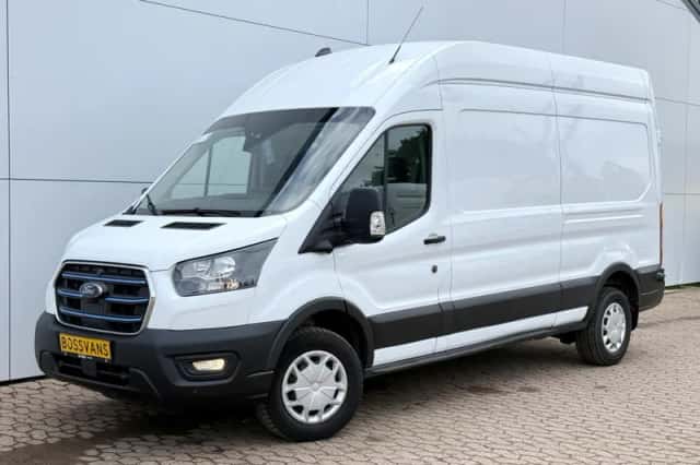 Ford E-Transit (2023) thumbnail 1