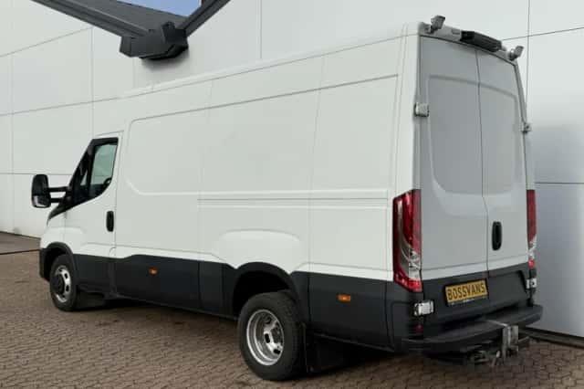 Iveco Daily (2021) thumbnail 2