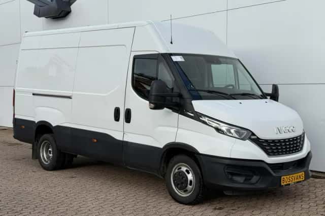 Iveco Daily (2021) thumbnail 4