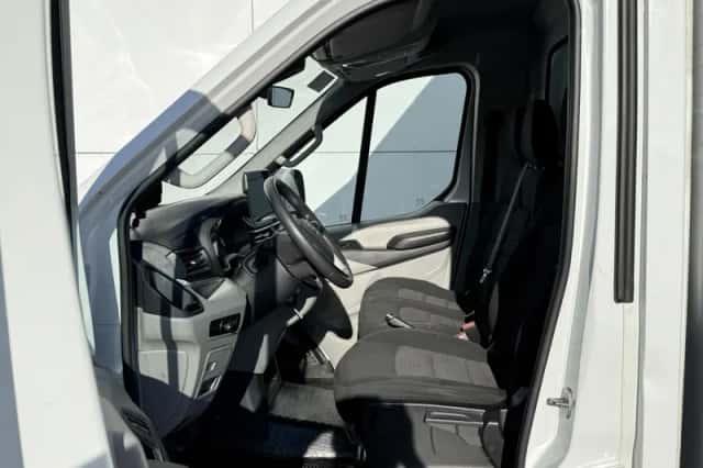 Maxus eDeliver9 (2024) thumbnail 5