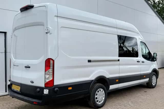 Ford Transit (2024) thumbnail 3