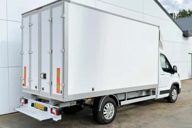 Maxus eDeliver9 (2023) thumbnail 3