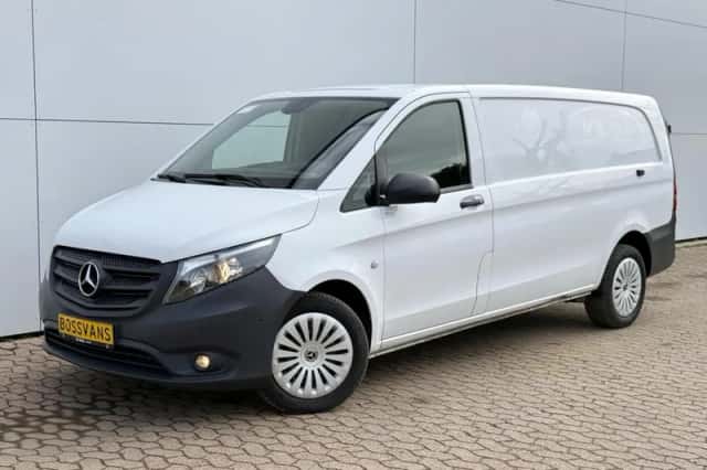 Mercedes-Benz Vito (2022) thumbnail 1