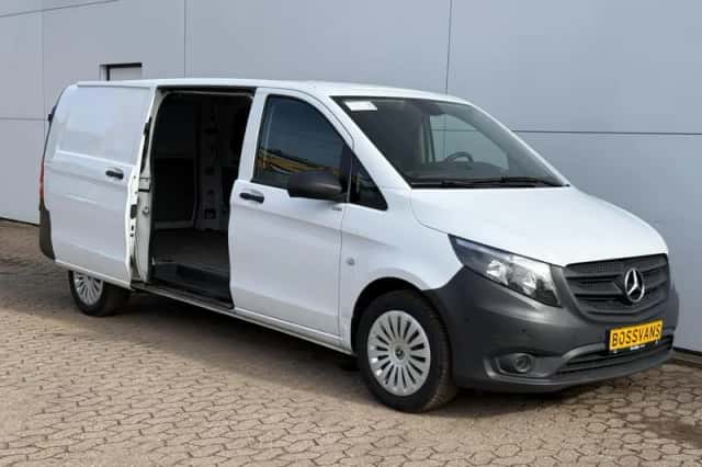 Mercedes-Benz Vito (2022) thumbnail 5