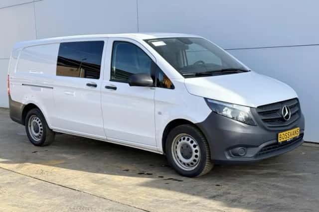 Mercedes-Benz Vito (2022) thumbnail 4